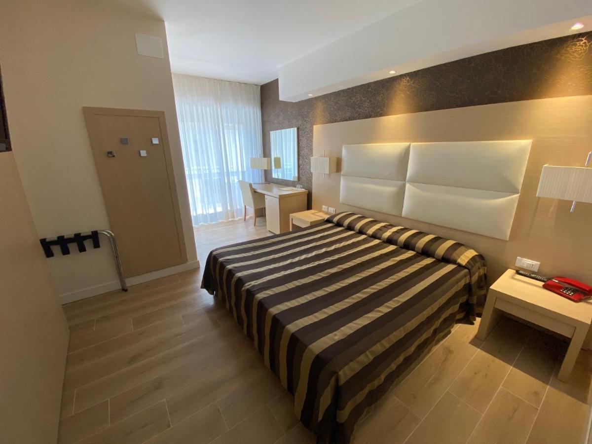 Hotel Conca Verde Линьяно-Саббьядоро Экстерьер фото