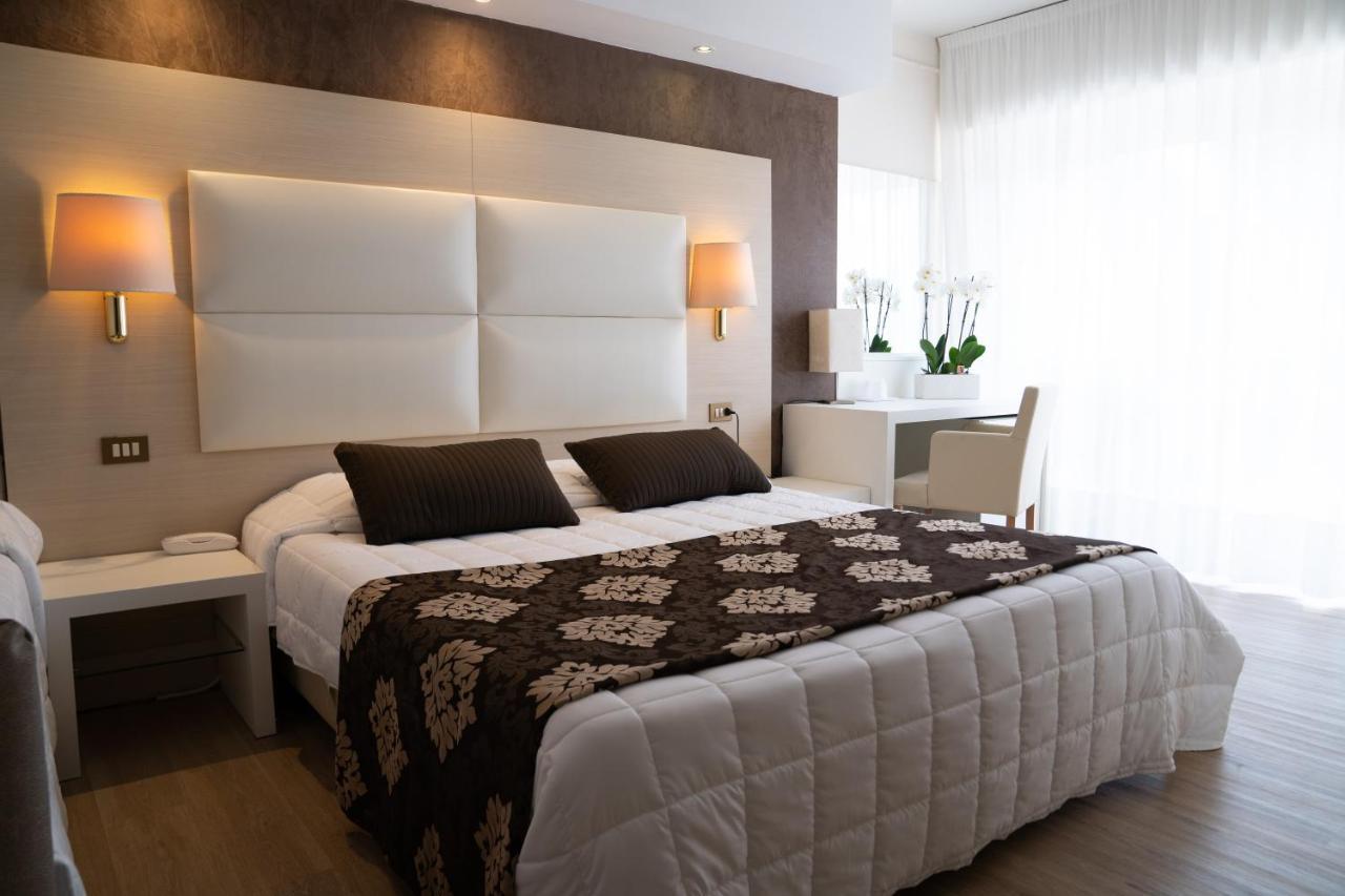 Hotel Conca Verde Линьяно-Саббьядоро Экстерьер фото