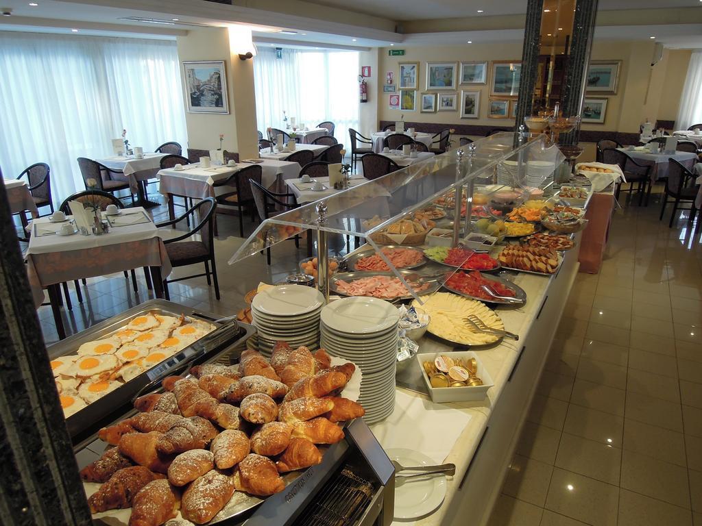 Hotel Conca Verde Линьяно-Саббьядоро Экстерьер фото